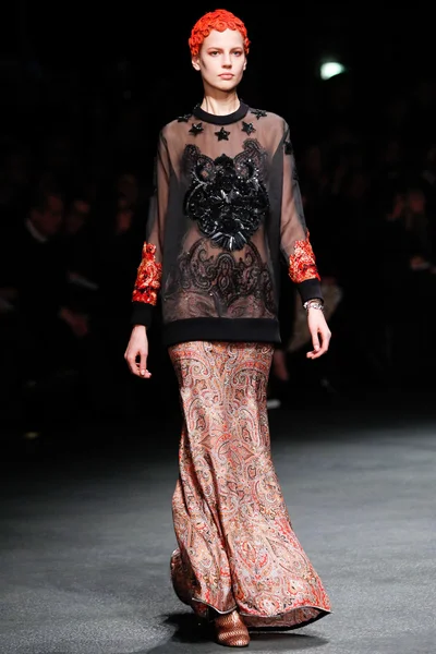 Look 36